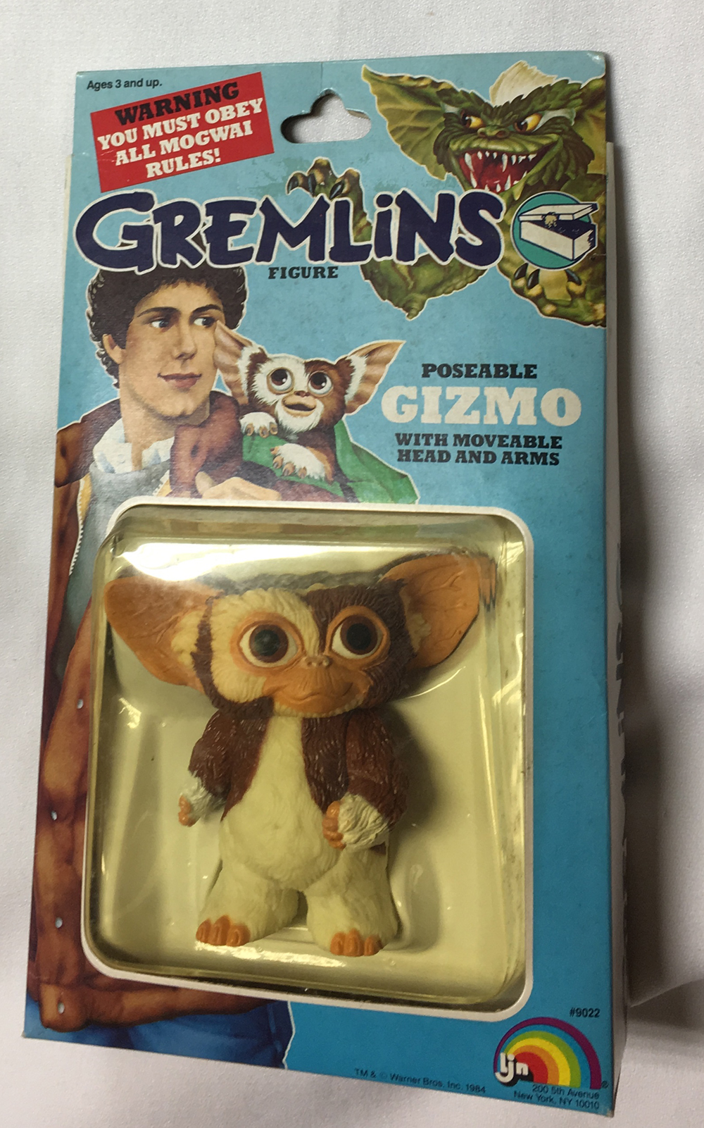 gizmo figure